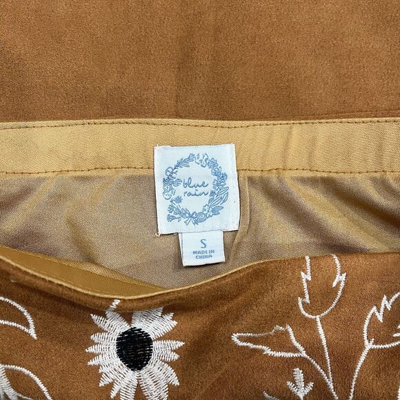 Francesca's Blue Rain Sirena Faux Suede Floral Embroidered Skirt Size Small Boho - Picture 5 of 5